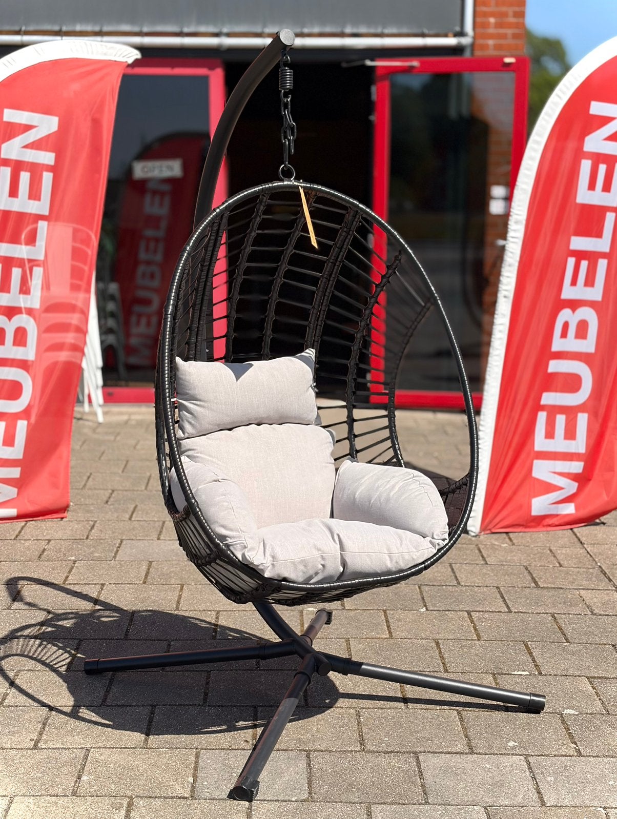 Relax hangstoel / schommelstoel met ei kuip in Grijs & Zwart, Ophalen, Zo goed als nieuw