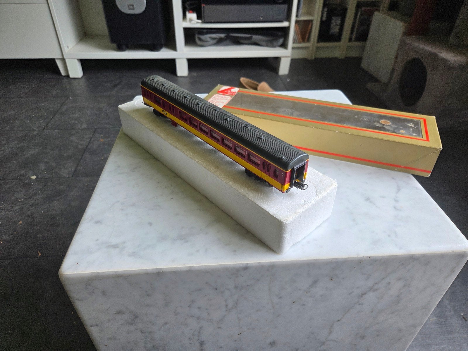 Lima NS Intercity Wagon - Benelux, Hobby en Vrije tijd, Modeltreinen | H0, Gelijkstroom, Wagon, Ophalen of Verzenden, Lima