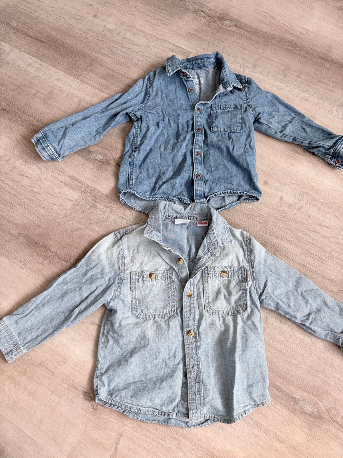 2 denim overhemden voor jongens - Zara & Primark, Kinderen en Baby's, Kinderkleding | Maat 92, Ophalen of Verzenden, Zo goed als nieuw