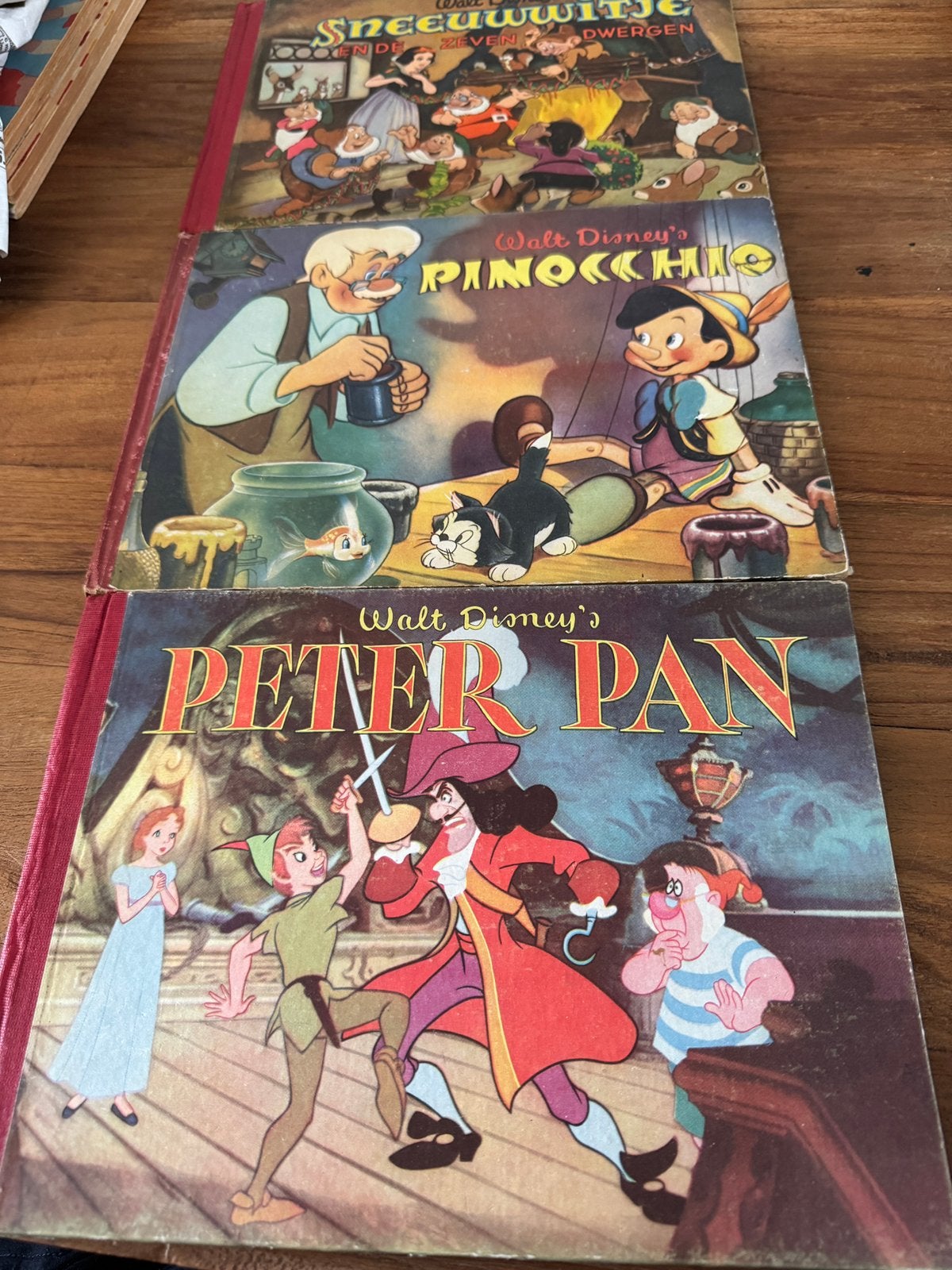 Plaatjesalbum walt disney, Boeken, Ophalen of Verzenden, Gelezen