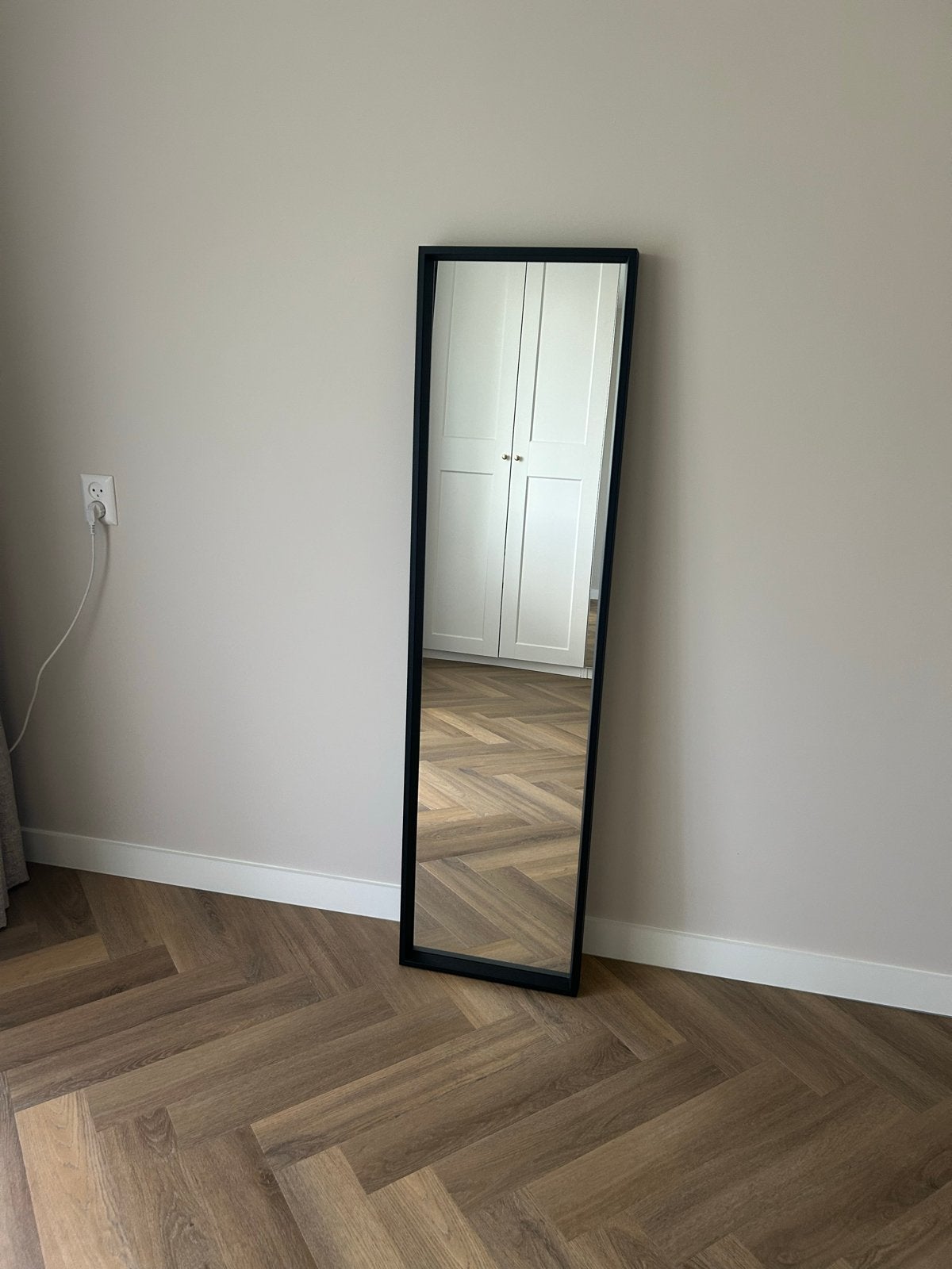 Zwarte IKEA spiegel 150x40 cm - Zo goed als nieuw, Huis en Inrichting, Woonaccessoires | Spiegels, Ophalen, Minder dan 50 cm, Zo goed als nieuw
