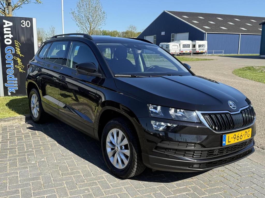 Skoda Karoq 1.5 TSI ACT Business Edition AUTOMAAT CLIMA,NAVI, Auto's, Skoda, Stof, 4 cilinders, Zwart, Bedrijf