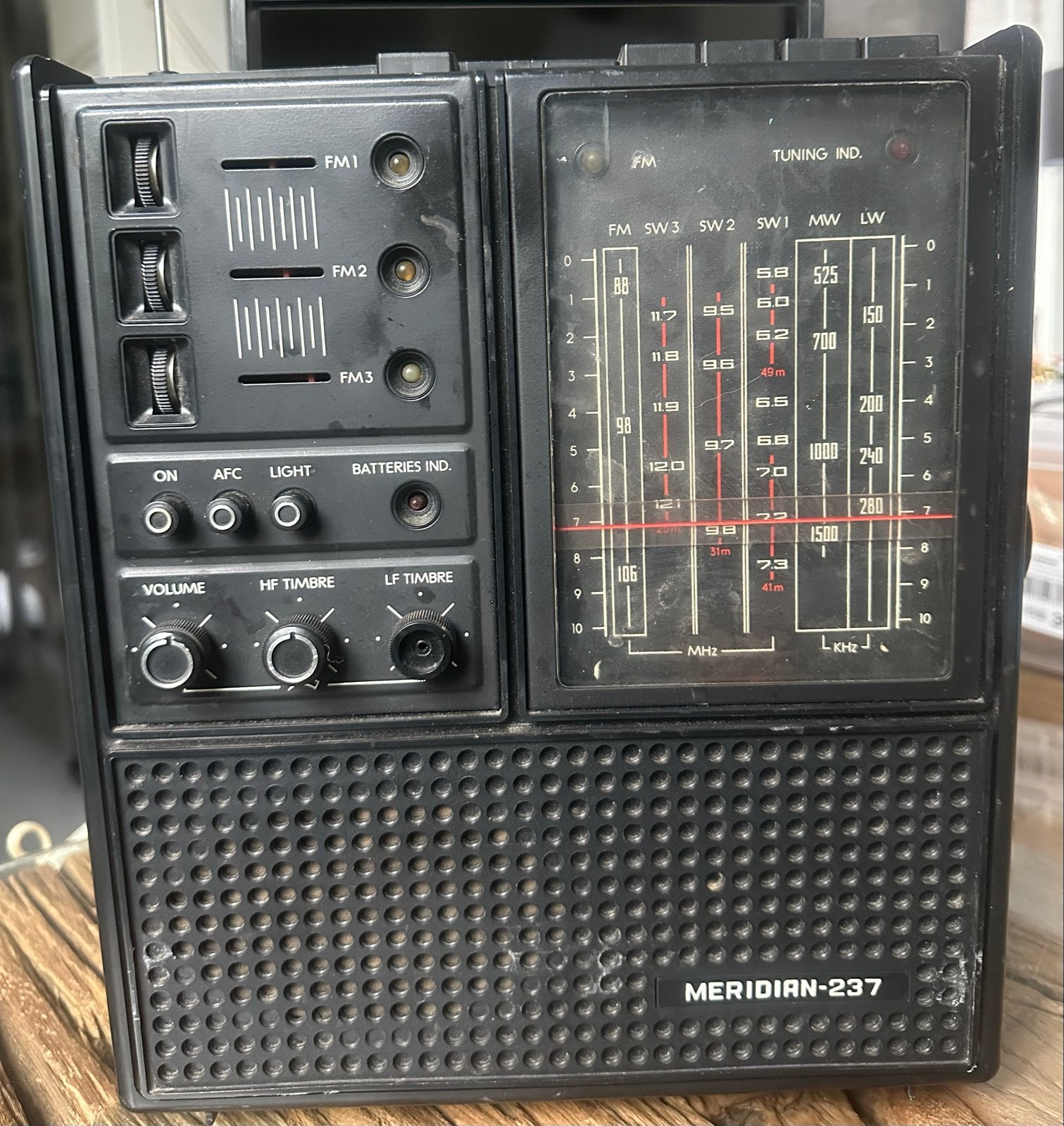 Vintage Meridian-237 Wereldontvanger Radio, Audio, Tv en Foto, Ophalen, Gebruikt, Wereldontvanger