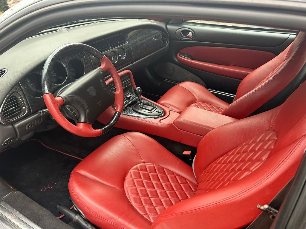 Jaguar XK8 4.0 V8 Coupé, foto 11