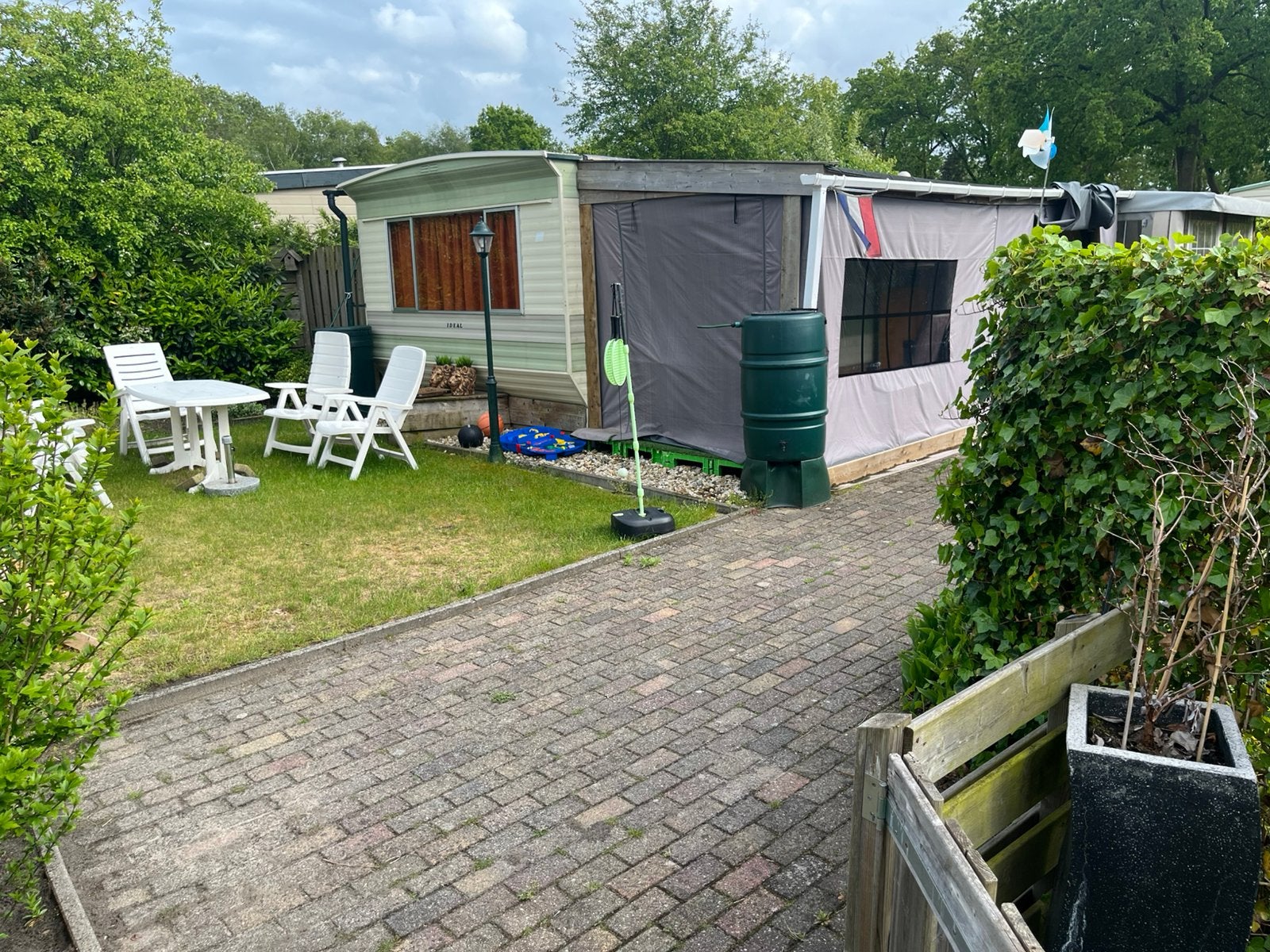 Stacaravan te koop - (bijna) geheel opgeknapt (Westerbergen), Caravans en Kamperen, Stacaravans, Tot en met 4