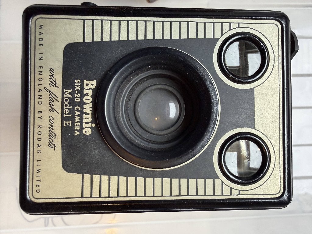 Kodak Brownie Six-20 Camera Model E met flitscontacten, Ophalen, Gebruikt, Compact, Kodak