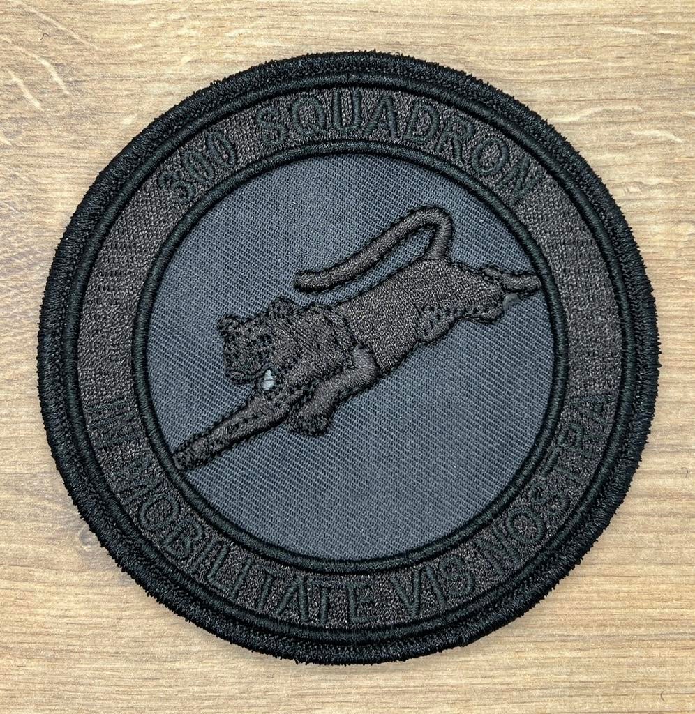 Te koop Patch RNLAF 300 SQN Squadron Patch Black, Verzenden, Zo goed als nieuw, Schaalmodel
