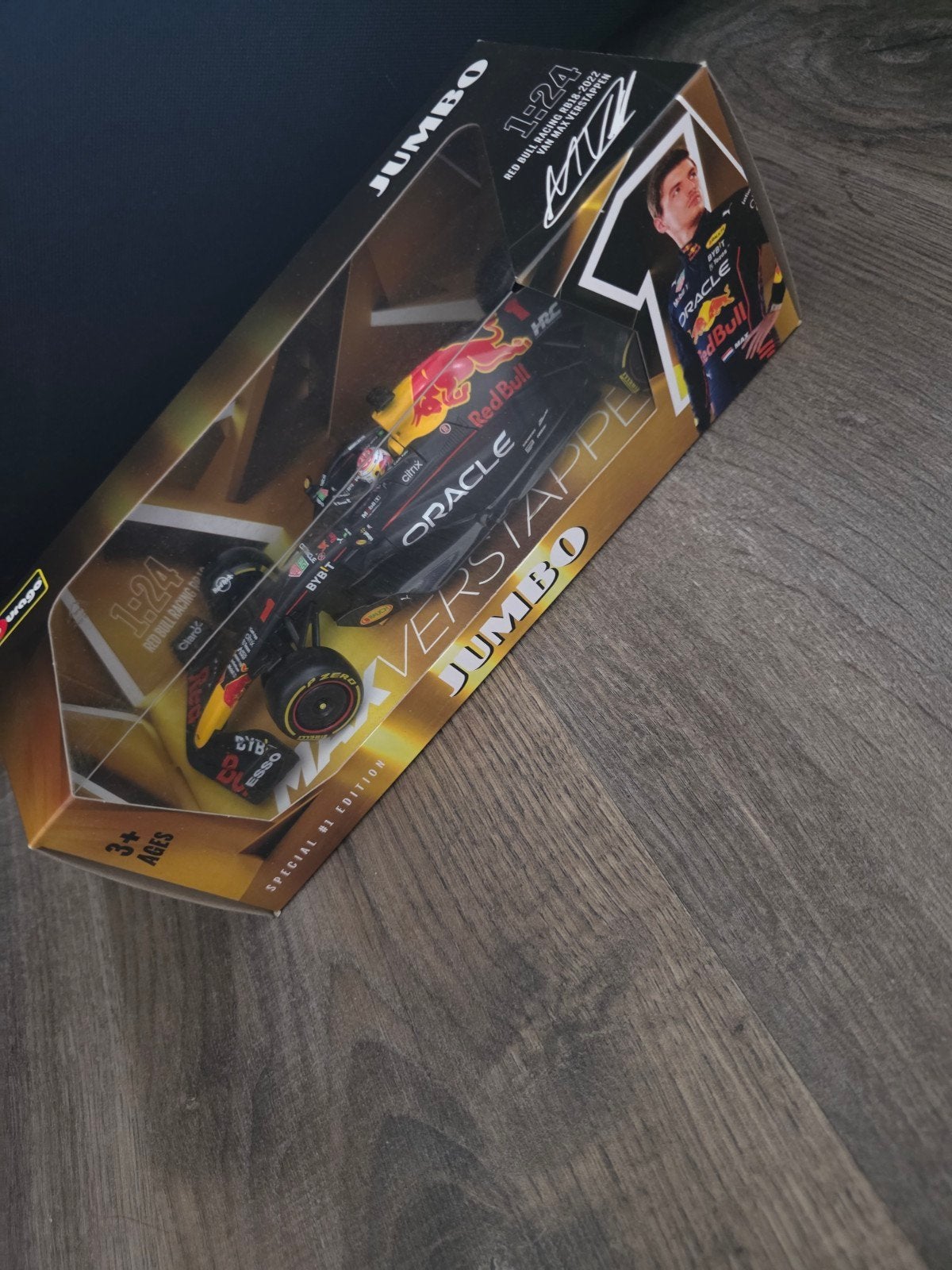 Red Bull Racing RB18-2022 Max Verstappen 1:24 schaalmodel, Ophalen of Verzenden, Nieuw, Auto, Bburago