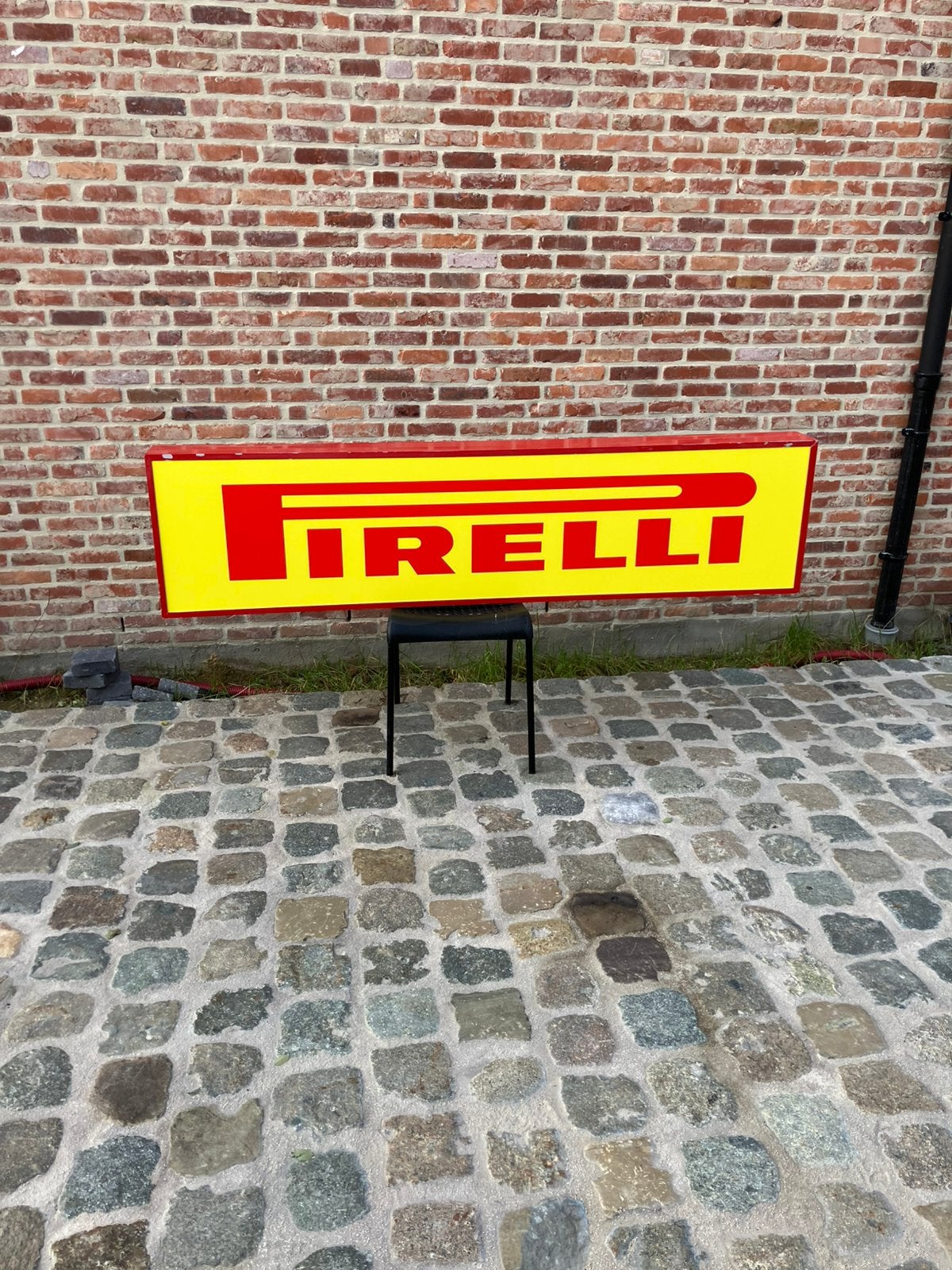 Lichtbak Pirelli, Ophalen, Gebruikt, Lichtbak of (neon) lamp