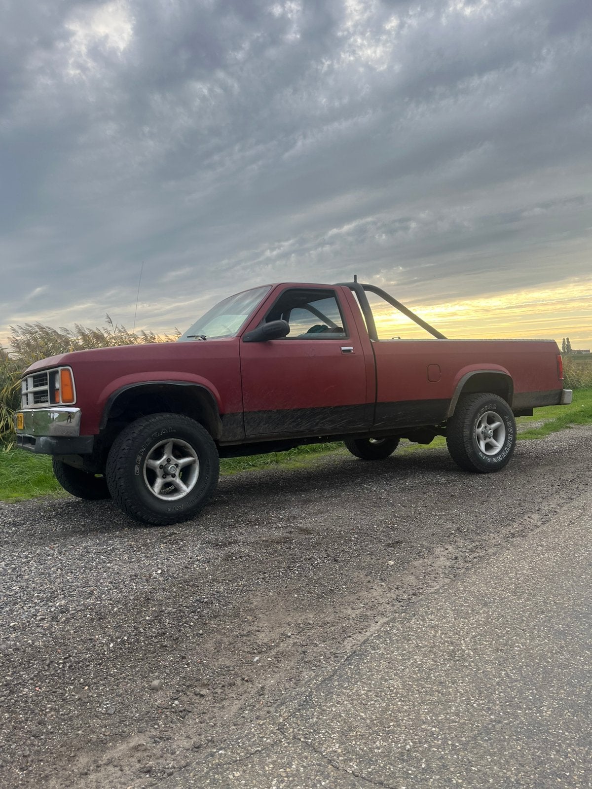 Dodge 1988 4x4 met apk, 1814 kg, Particulier, 126 pk, Geïmporteerd