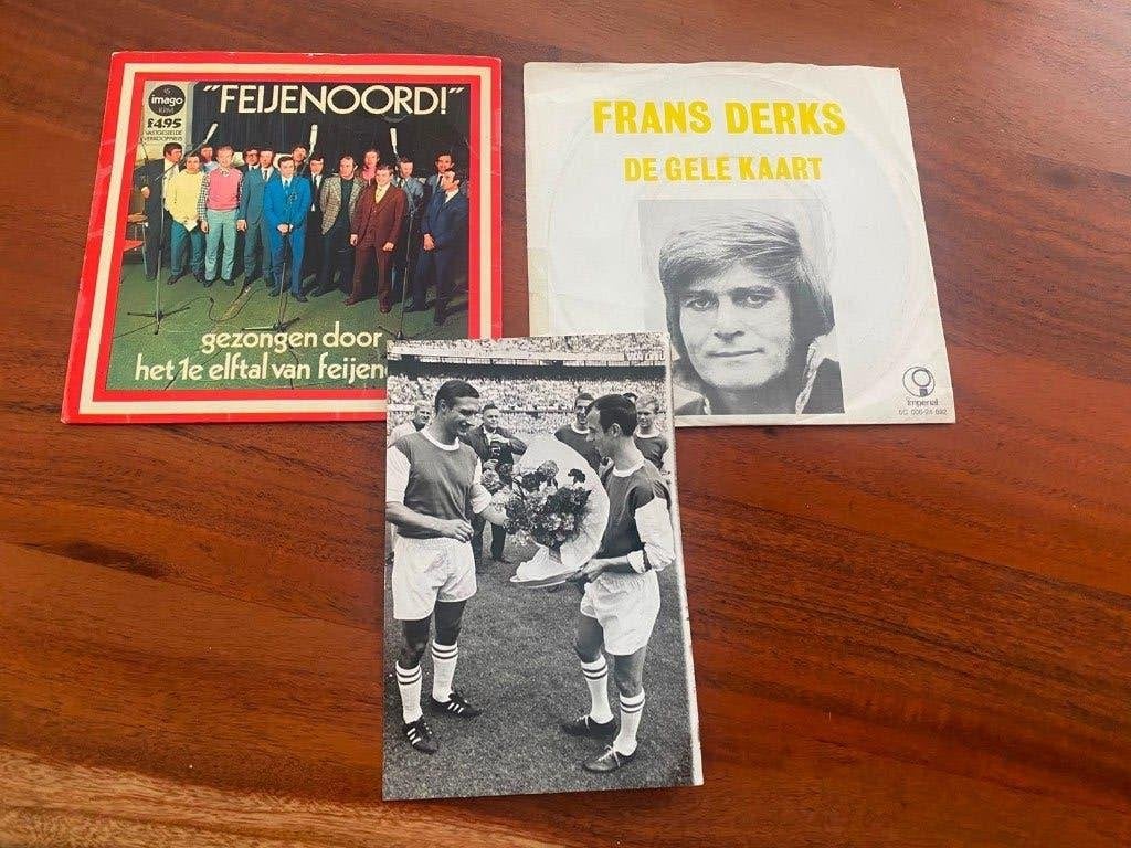 Feijenoord & Frans Derks singletje, Persfoto Coen Moulijn, Verzamelen, Ophalen of Verzenden, Gebruikt, Feyenoord, Overige typen