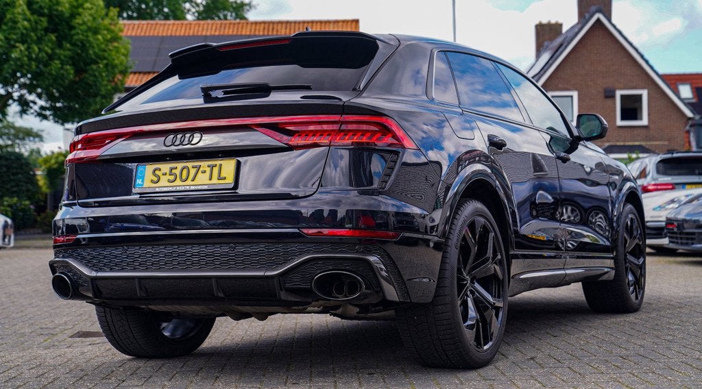 Audi RSQ8 4.0 TFSI RS Q8 Quattro | Massage | Carbon | Alcant, Auto's, Adaptive Cruise Control, Gebruikt, 600 pk, Zwart
