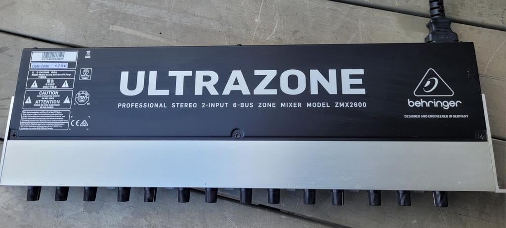 Behringer Ultrazone  - Apparatuur, Ophalen of Verzenden, 120 watt of meer, Overige merken