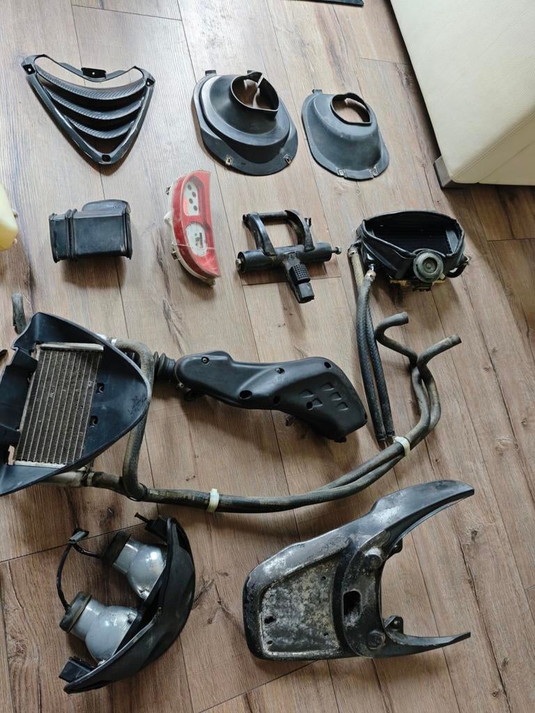 Piaggio zip sp 2000 sp98 sp 98 onderdelen, Motoren, Tuning en Styling, Ophalen of Verzenden