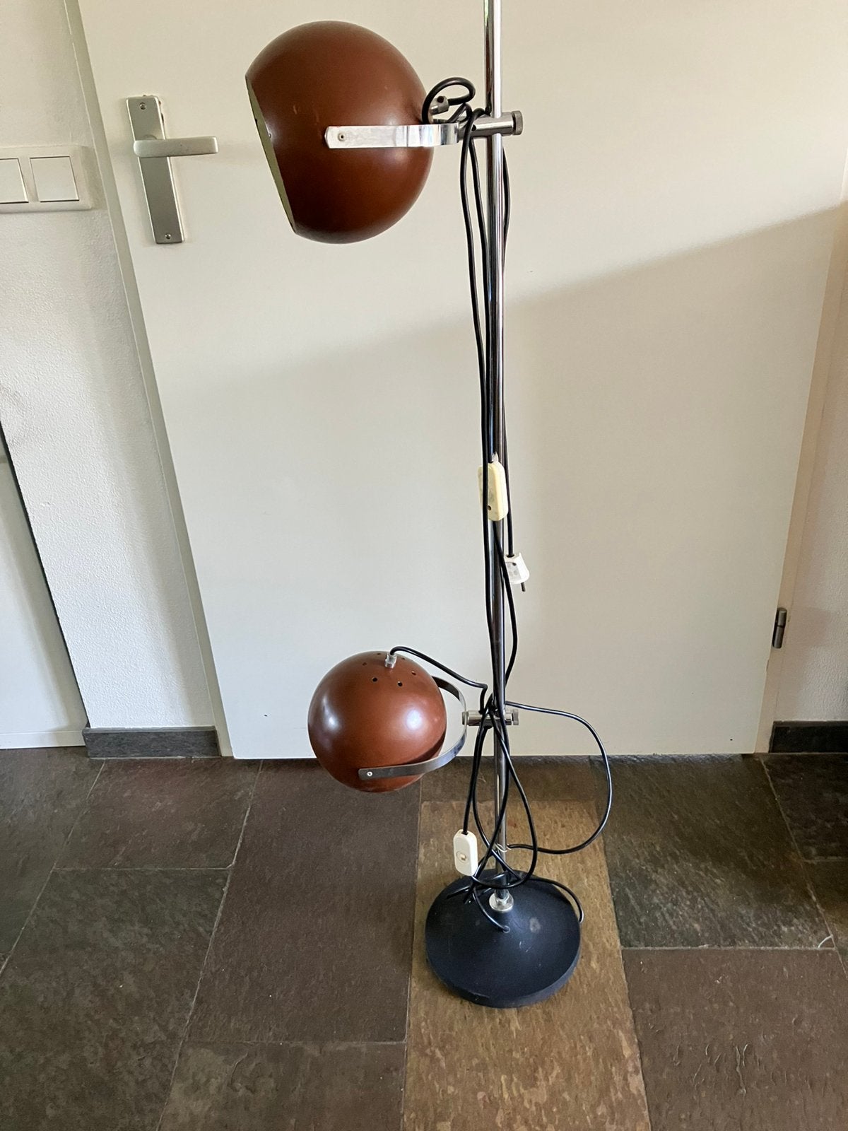 Gepo vloerlamp met overgeverfde lampenkap (origineel rood), Ophalen of Verzenden, Gebruikt, Metaal