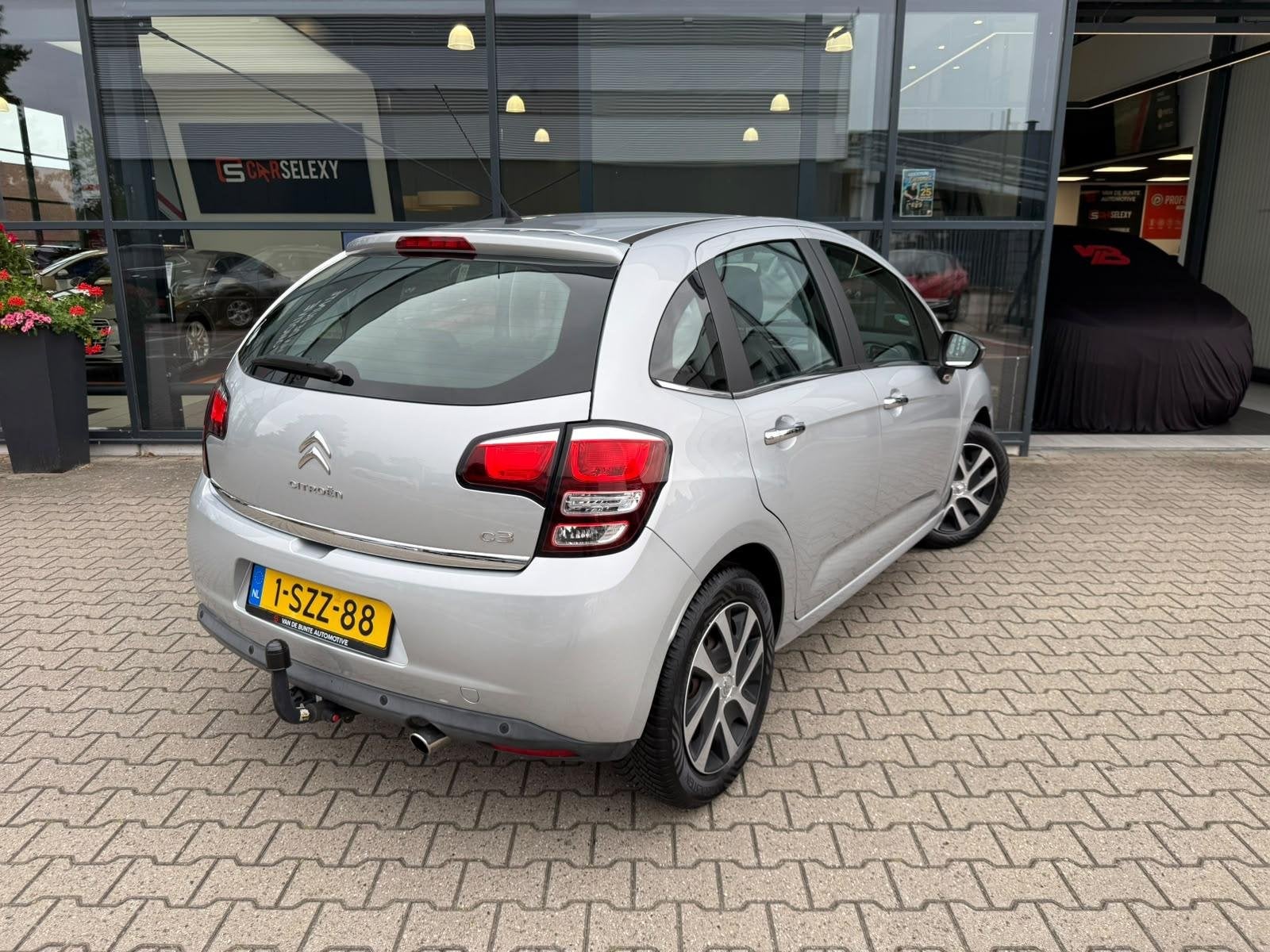 Citroen C3 1.2 VTi Collection *Trekhaak & Cruise Control*, Auto's, Voorwielaandrijving, Euro 5, Gebruikt, 31 €/maand