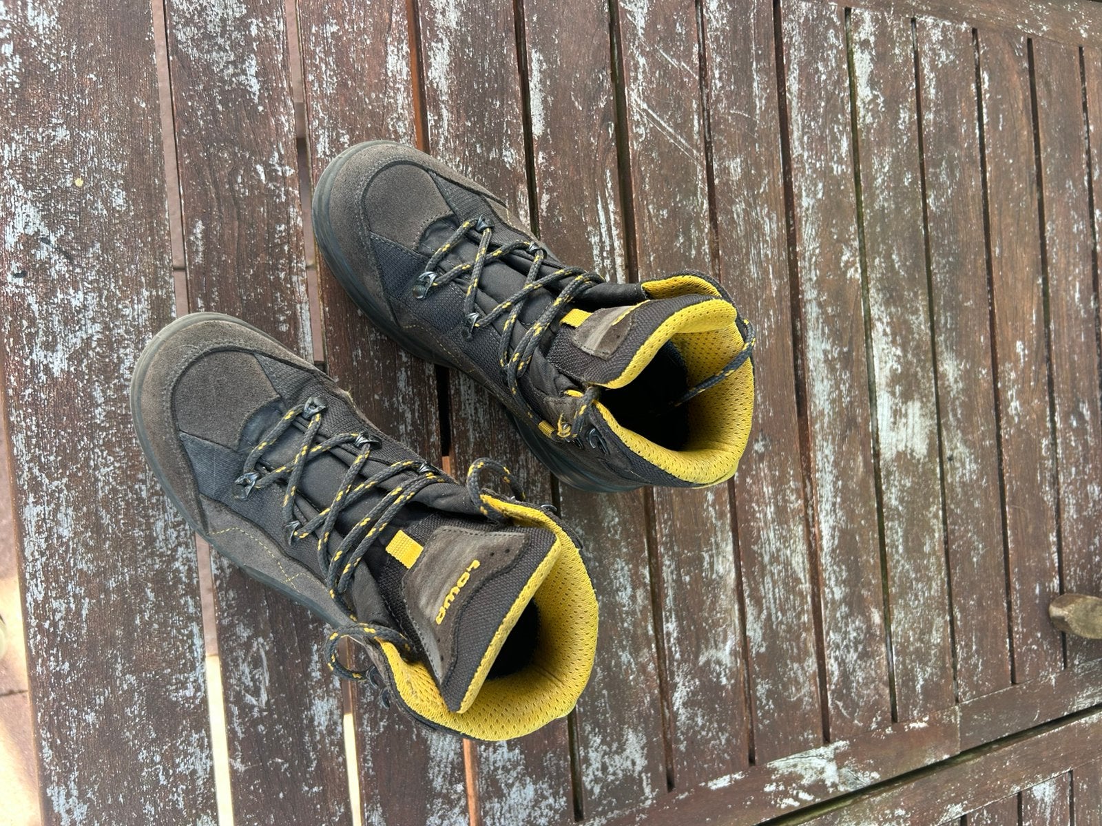 Lowa Bergschoenen maat 35, Sport en Fitness, Ophalen, Gebruikt, Schoenen