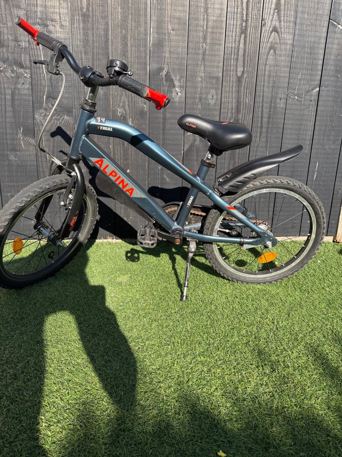 Alpina Trial Kinderfiets 18 inch, Fietsen en Brommers, Fietsen | Kinderfietsjes, Ophalen, Zo goed als nieuw, Terugtraprem, 16 tot 20 inch