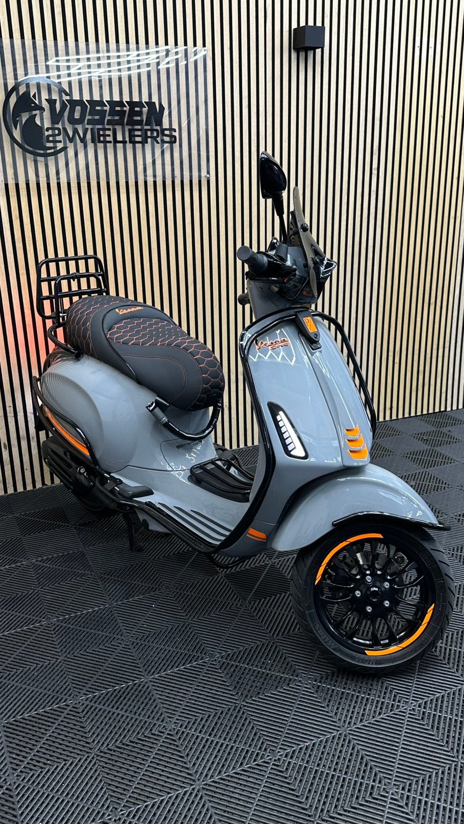 Vespa Sprint | Nardo Grey & Orange | 2020 | 3700KM, Fietsen en Brommers, Scooters | Vespa, Maximaal 45 km/u, Vespa S, Zo goed als nieuw