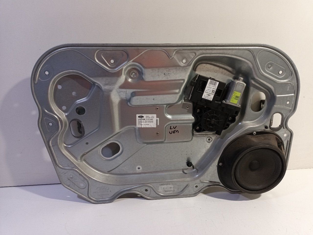 Raammechaniek elektrisch links voor Ford Kuga, Onderdelen@venauto.nl, Van der Ven Autorecycling B.V., Gebruikt, Ettenseweg 76, 4706 PB Roosendaal, The Netherlands