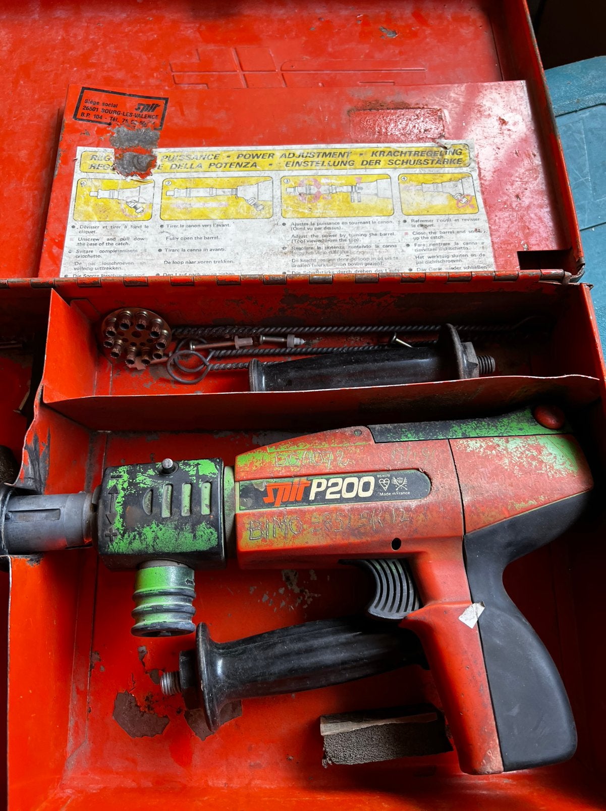 Spit spijker pistool P200, Doe-het-zelf en Verbouw, Ophalen of Verzenden, Gebruikt, Overige typen