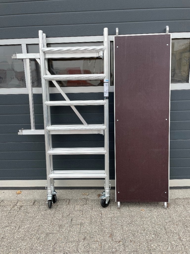 Foto 2 van Euroscaffold Kamersteiger  - NIEUW!