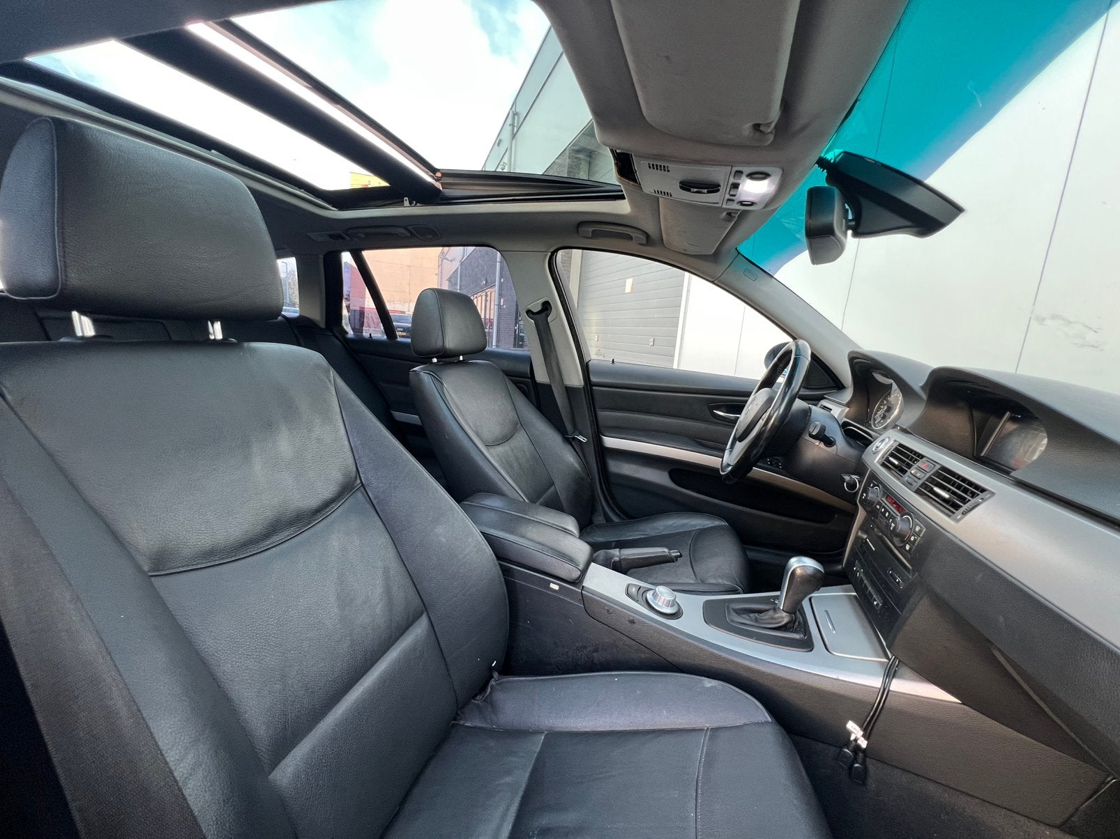 Zwarte Luxe BMW 3-Serie 318i E81 Touring 150PK/PanoramaDak!, Automaat, Achterwielaandrijving, 1995 cc, 4 cilinders