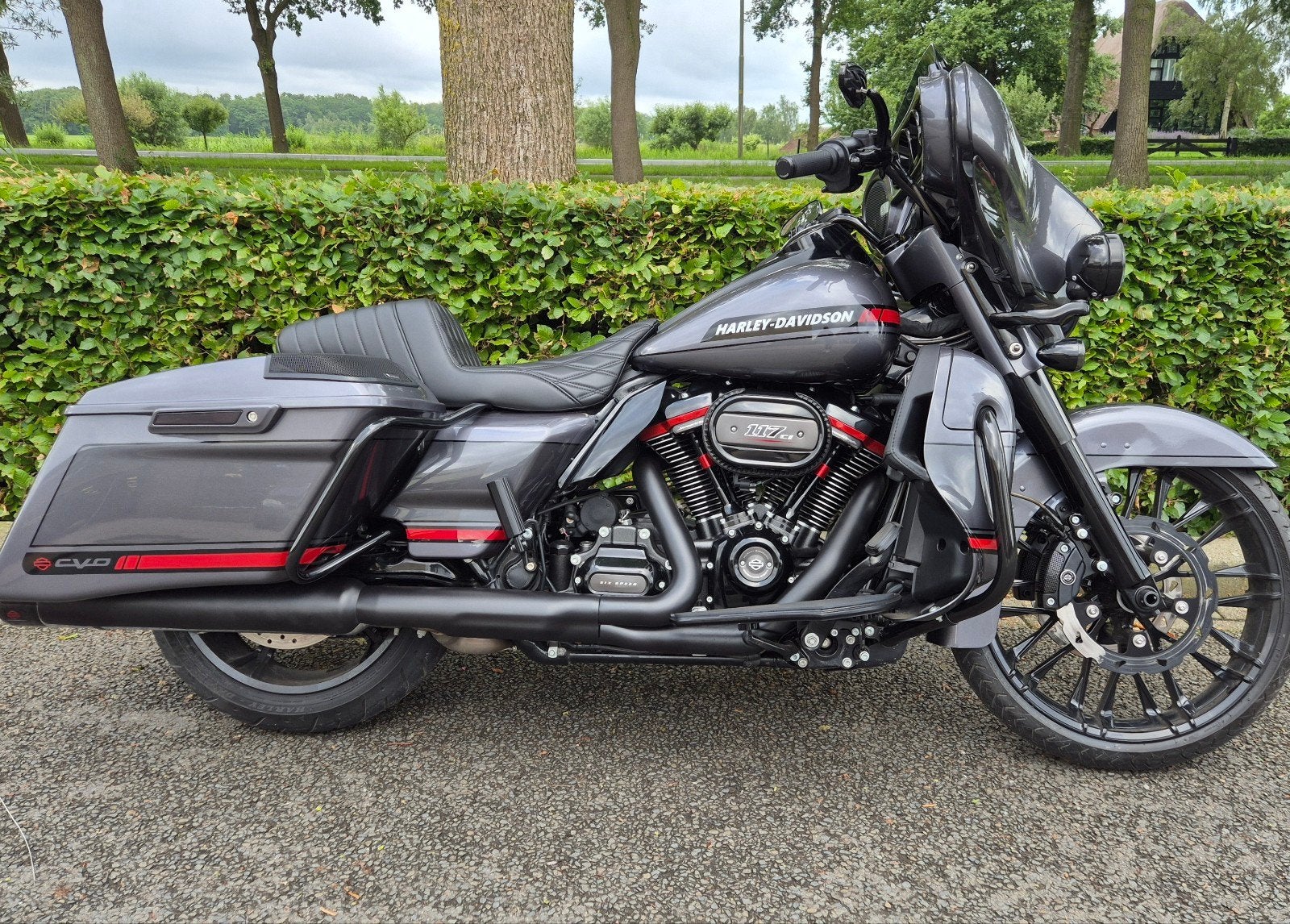 Harley Street Glide CVO 2020 - Stage 2, DR.Jekill&MR Hyde, LED Verlichting, 1953 cc, 2 cilinders, Occasion