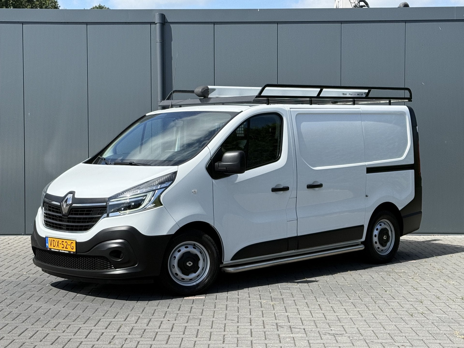 Renault Trafic 2.0 dCi 145 PK / L1H1 / AUTOMAAT / 2x SCHUIFD, 145 pk, Gebruikt, Euro 6, 4 cilinders