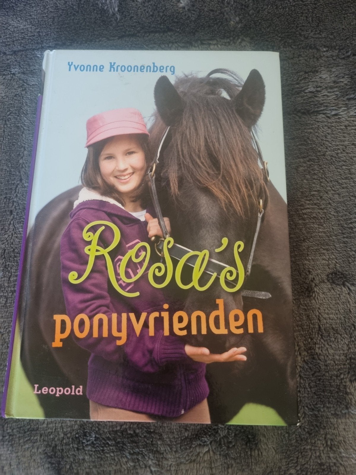 Yvonne Kroonenberg - Rosa's ponyvrienden, Ophalen of Verzenden, Zo goed als nieuw, Yvonne Kroonenberg