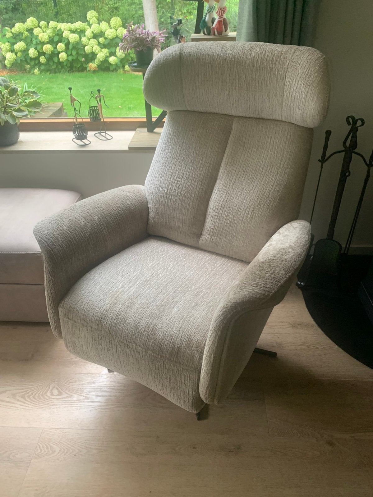 Relax fauteuil elektrische, Ophalen, Zo goed als nieuw, 75 tot 100 cm, 50 tot 75 cm