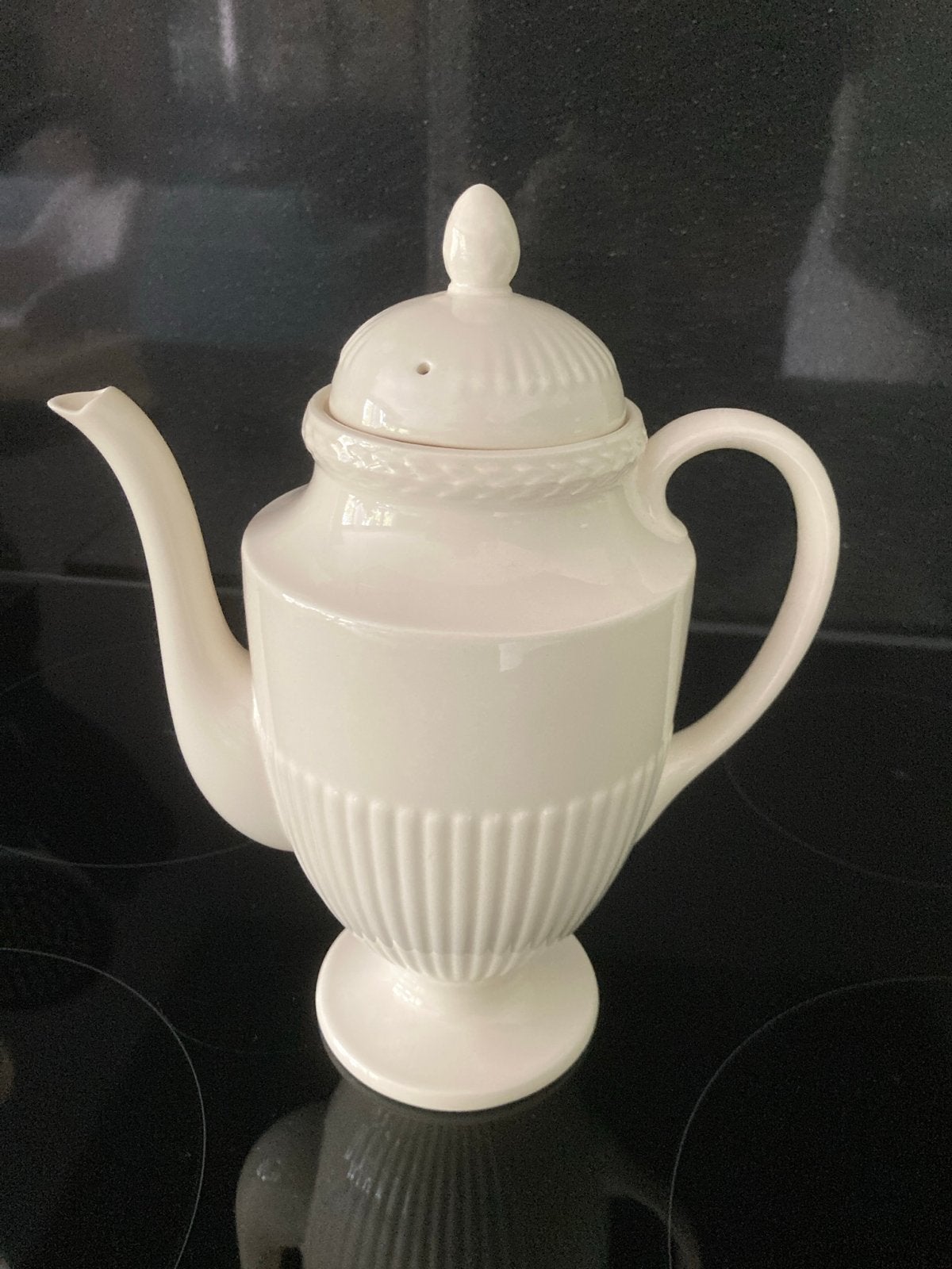 Wedgwood Edme Koffiepot - 25 cm hoog, Klassiek, Overige typen, Ophalen of Verzenden, Zo goed als nieuw