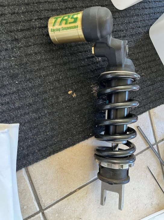 Showa motor schokdemper, Motoren, Ophalen of Verzenden