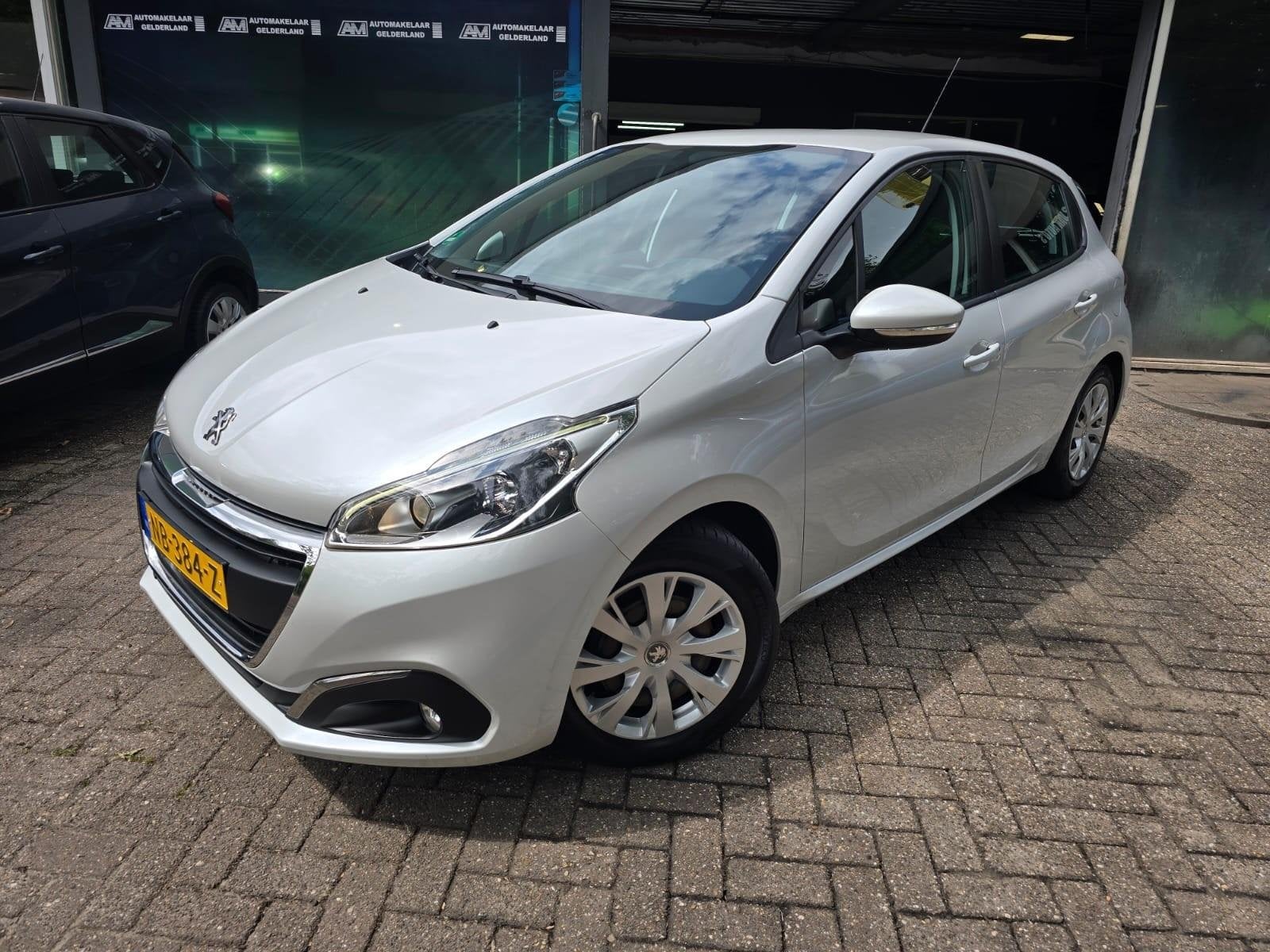 Peugeot 208 1.2 82PK Blue Lion | 2E EIGENAAR | 3/6 OF 12MND, Voorwielaandrijving, Stof, Gebruikt, 1199 cc