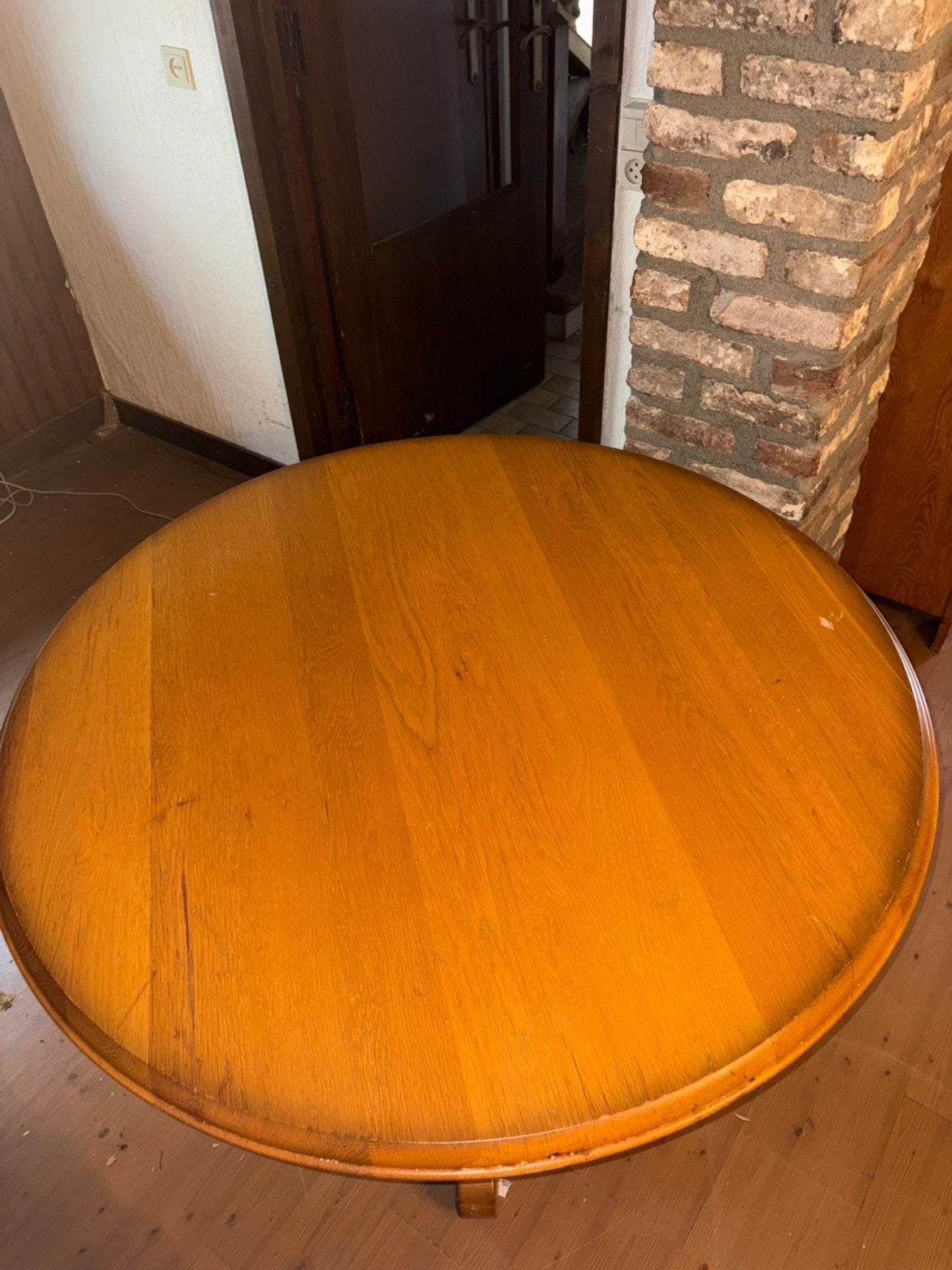 Houten tafel, Ophalen