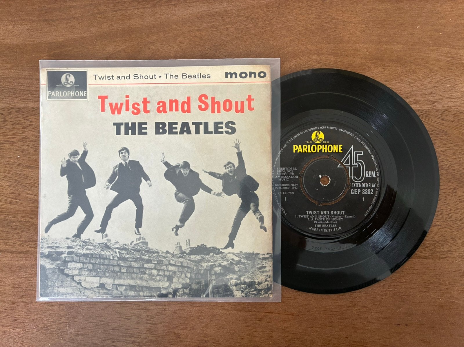 The Beatles EP - Twist and shout, Ophalen of Verzenden, 7 inch