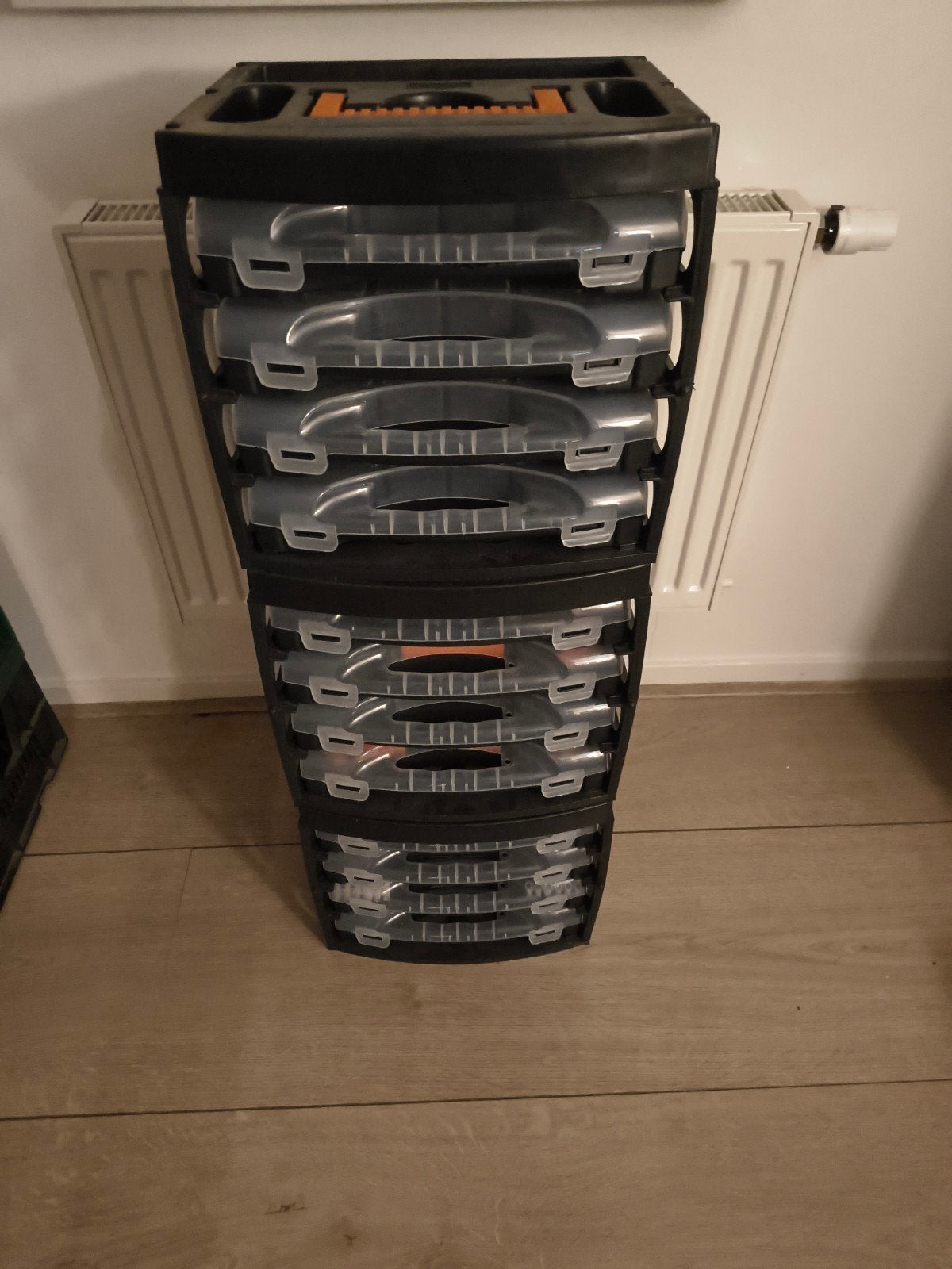 3 houders met  12 assortiment dozen, Ophalen of Verzenden, Zo goed als nieuw, Gereedschapsopslag, Overige merken