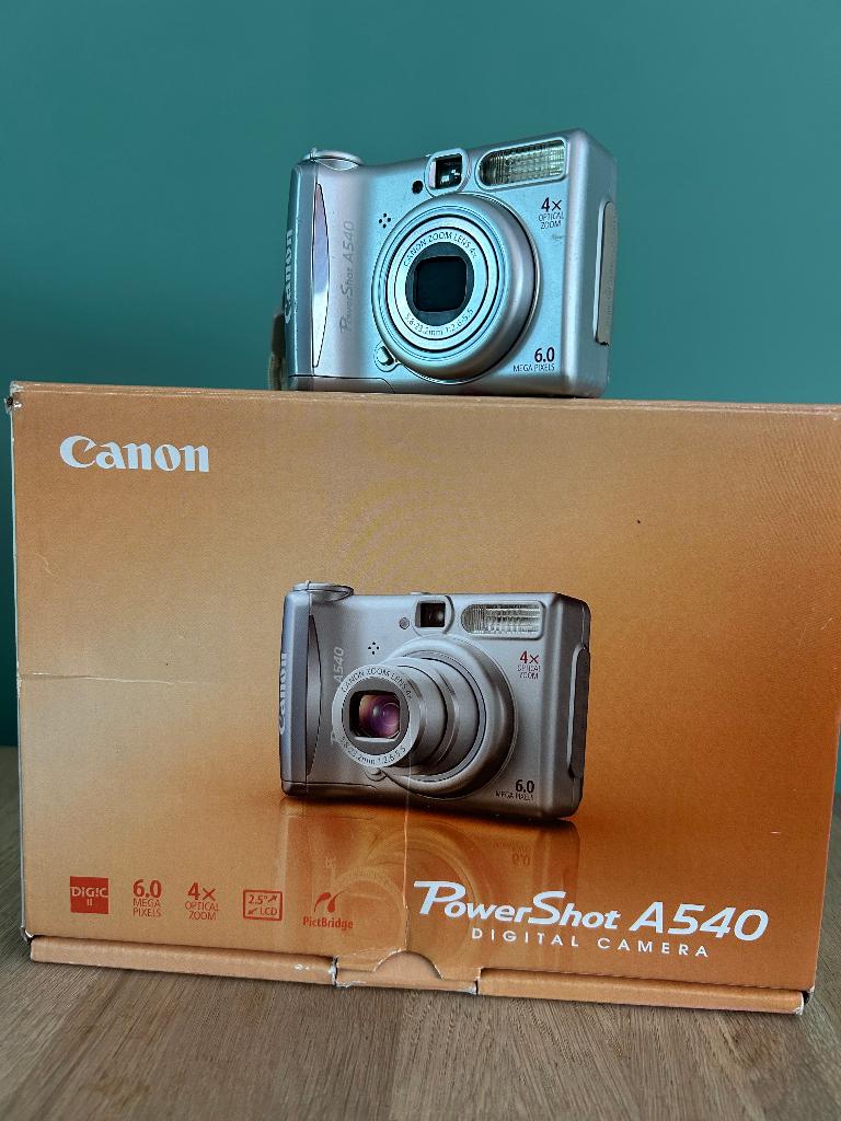 Canon PowerShot A540 Digitale Camera Fotocamera 6MP (defect), Ophalen of Verzenden, Zo goed als nieuw, Canon, 4 t/m 7 keer
