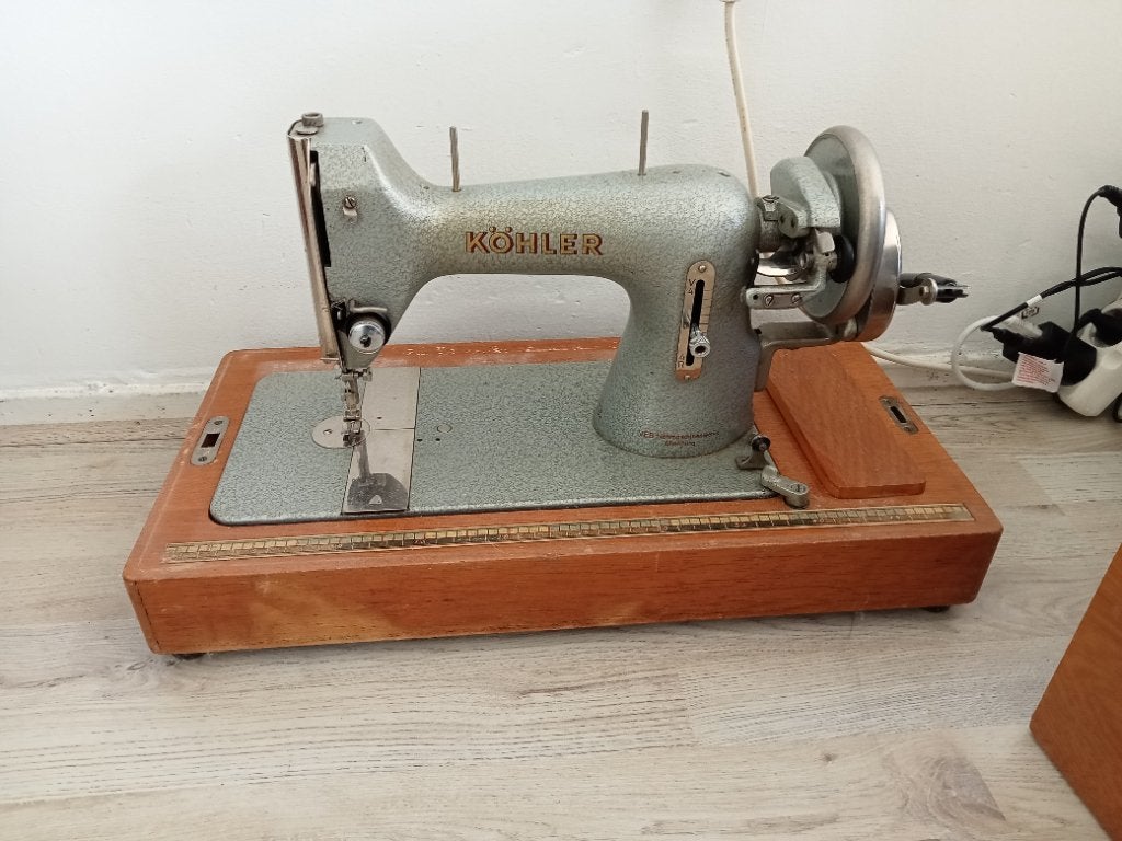 Naaimachine, Ophalen