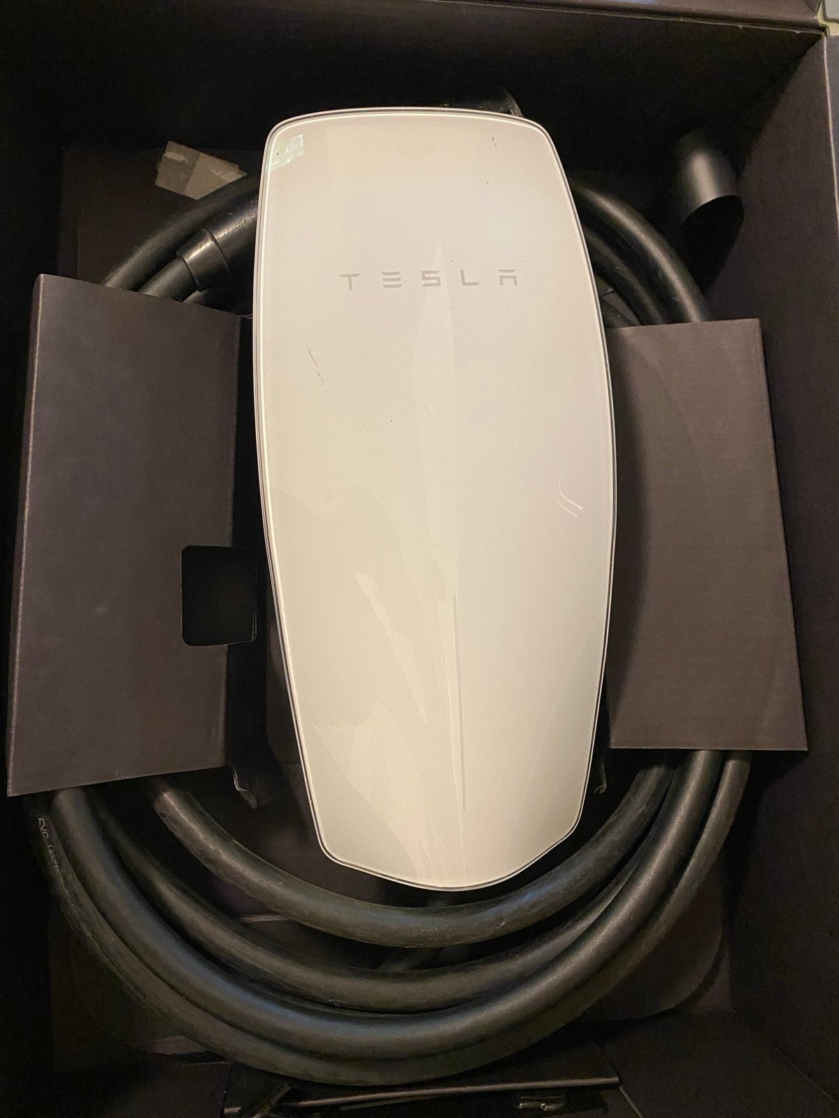 Tesla Gen 2 Laadstation (Wall Connector) 2024, Auto diversen, Laadpalen, Ophalen, Zo goed als nieuw, Laadpaal en Laadkabel
