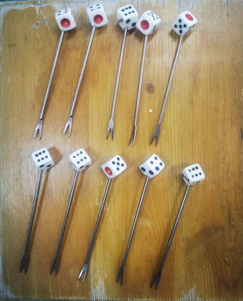 10 cocktailprikkers met dobbelstenen, Ophalen of Verzenden, Huis en Inrichting