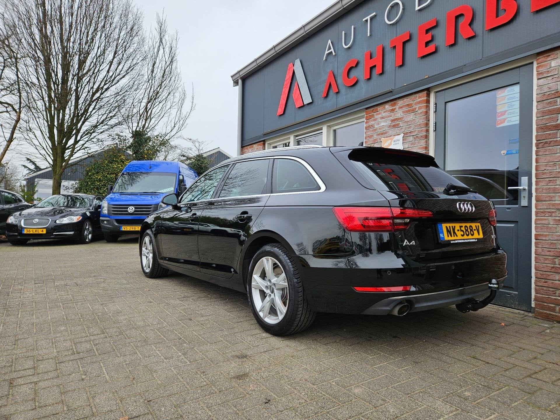 Audi A4 Avant 1.4 TFSI Lease Edition Automaat! Trekhaak! Spo, Gebruikt, Euro 6, 4 cilinders, 150 pk