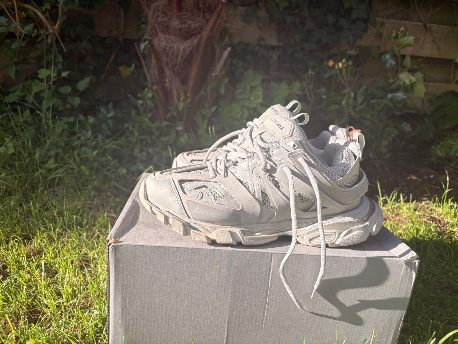 Balenciaga tracks grijs, Kleding | Heren, Schoenen, Overige kleuren, Ophalen of Verzenden, Sneakers of Gympen, Zo goed als nieuw