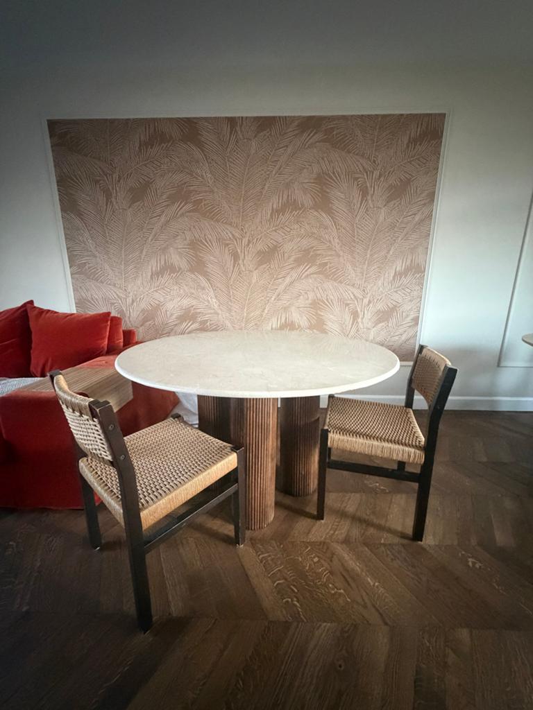 Z.G.N eettafel met marmeren blad, houten poten, 130cm, Huis en Inrichting, Tafels | Eettafels, Ophalen, 100 tot 150 cm, Rond, Zo goed als nieuw