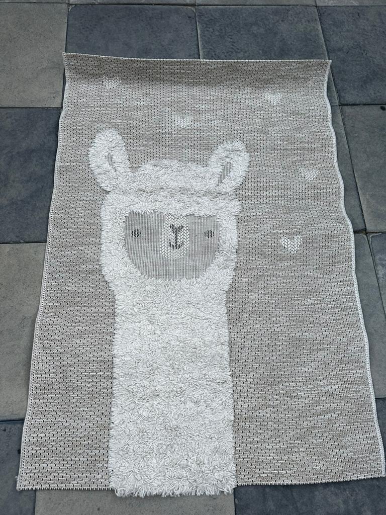 Vloerkleed lama 1.65 x 1.15, Ophalen, Beige, 200 cm of meer, Zo goed als nieuw
