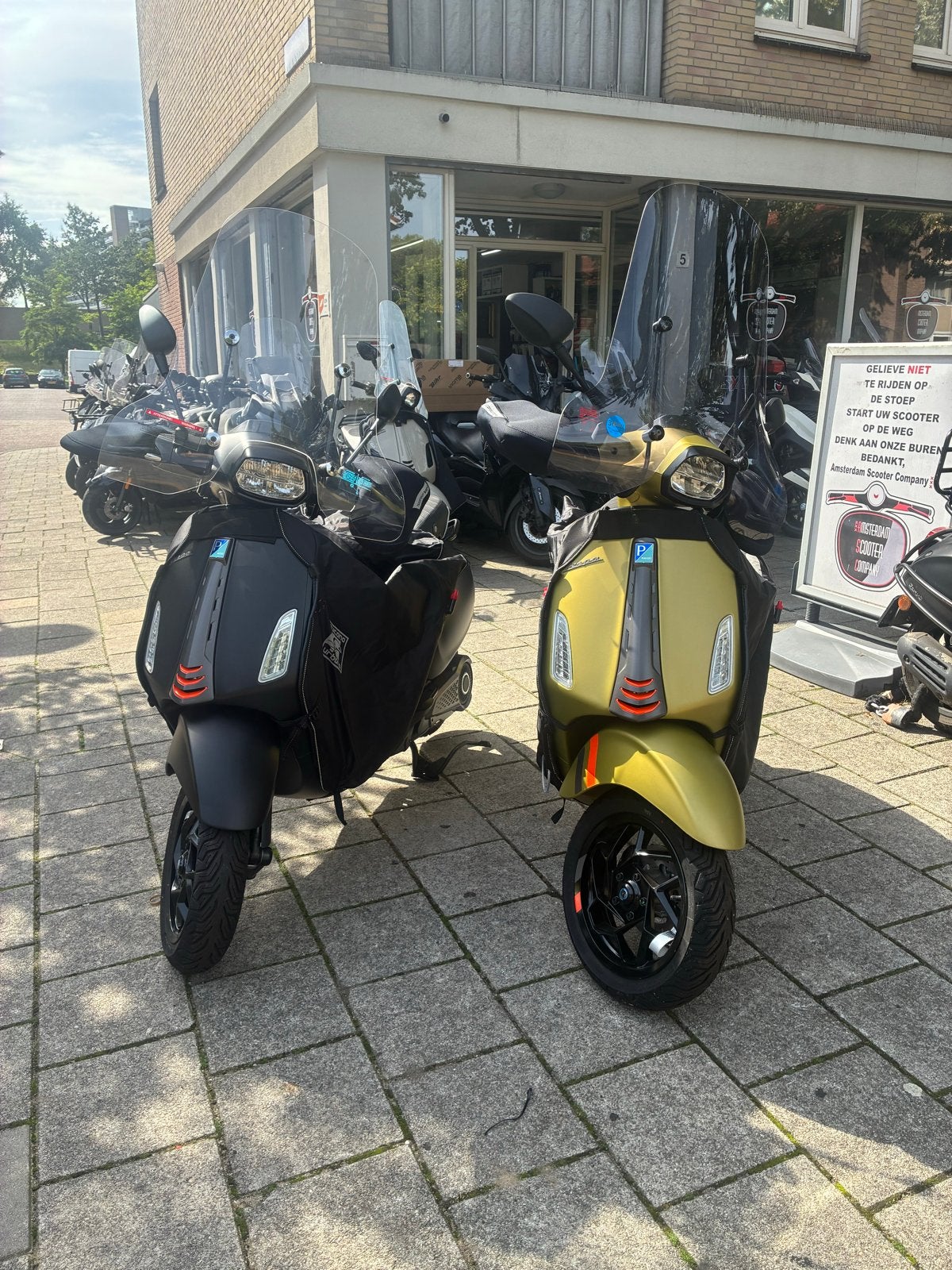Nieuwe Vespa Sprint Elettrica met windscherm en accessoires, Ophalen of Verzenden, Nieuw, Maximaal 45 km/u, Overige modellen
