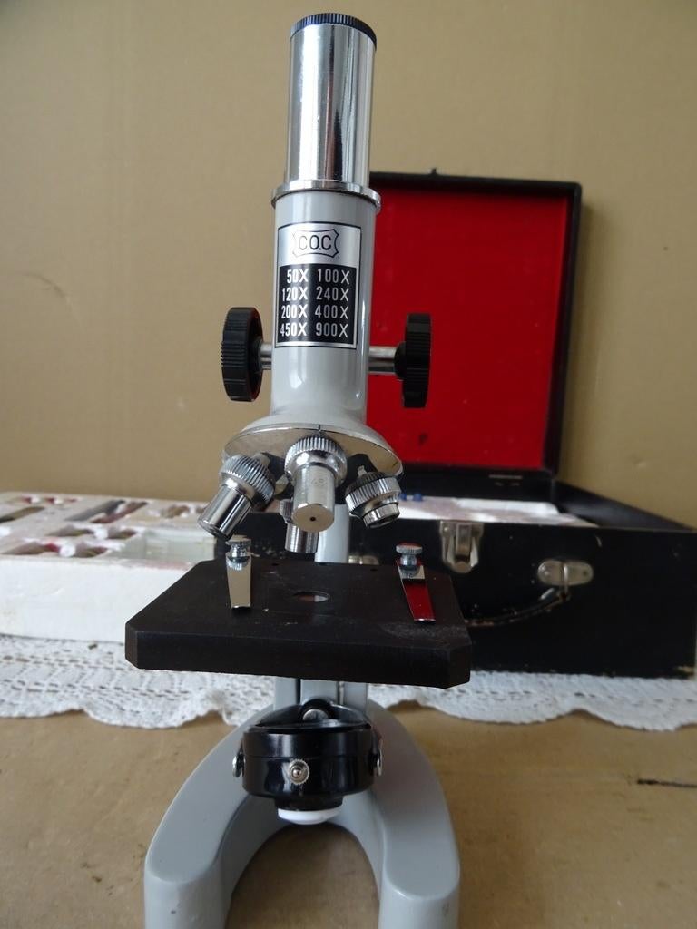 Vintage microscoop C.O.C. microscoop 50x / 900x Japan 1960, Audio, Tv en Foto, Optische apparatuur | Microscopen, 400x tot 1000x