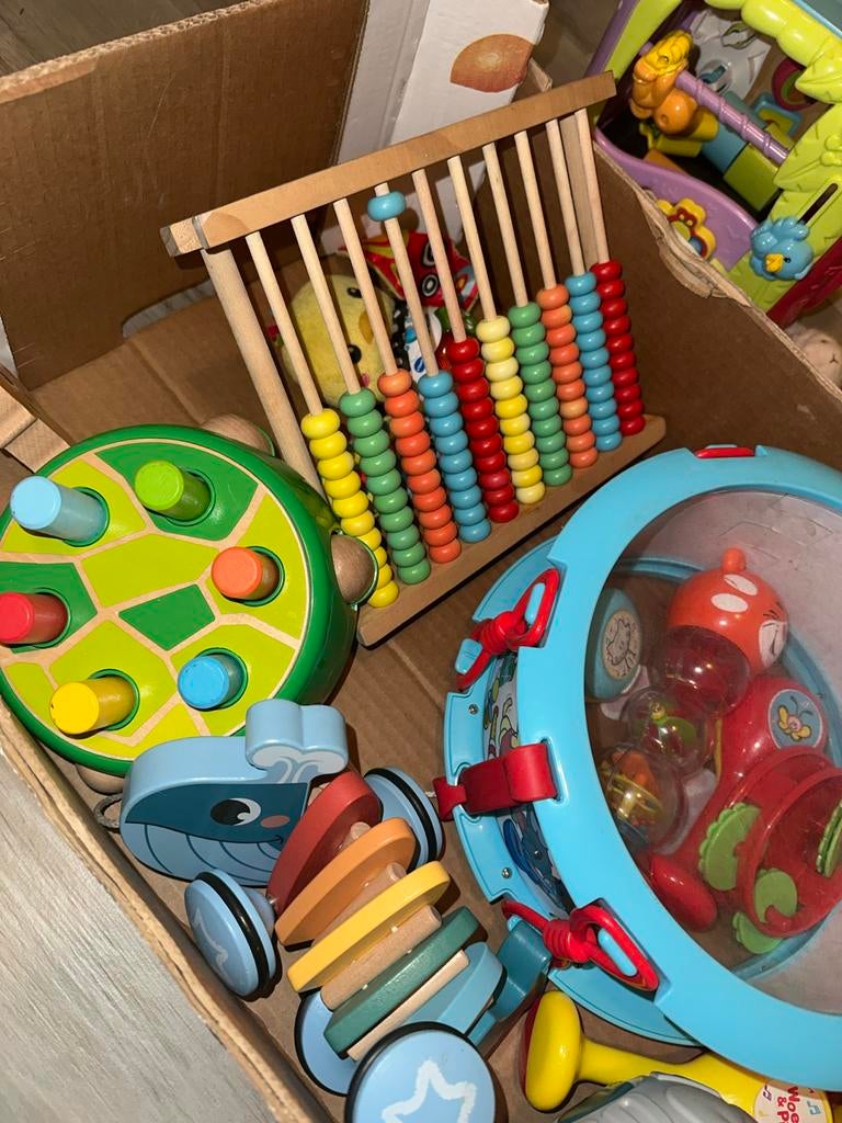 Diverse speelgoed voor baby's en peuters (6 mnd - 1.5 jr), Kinderen en Baby's, Ophalen, Gebruikt, Overige typen, Met geluid