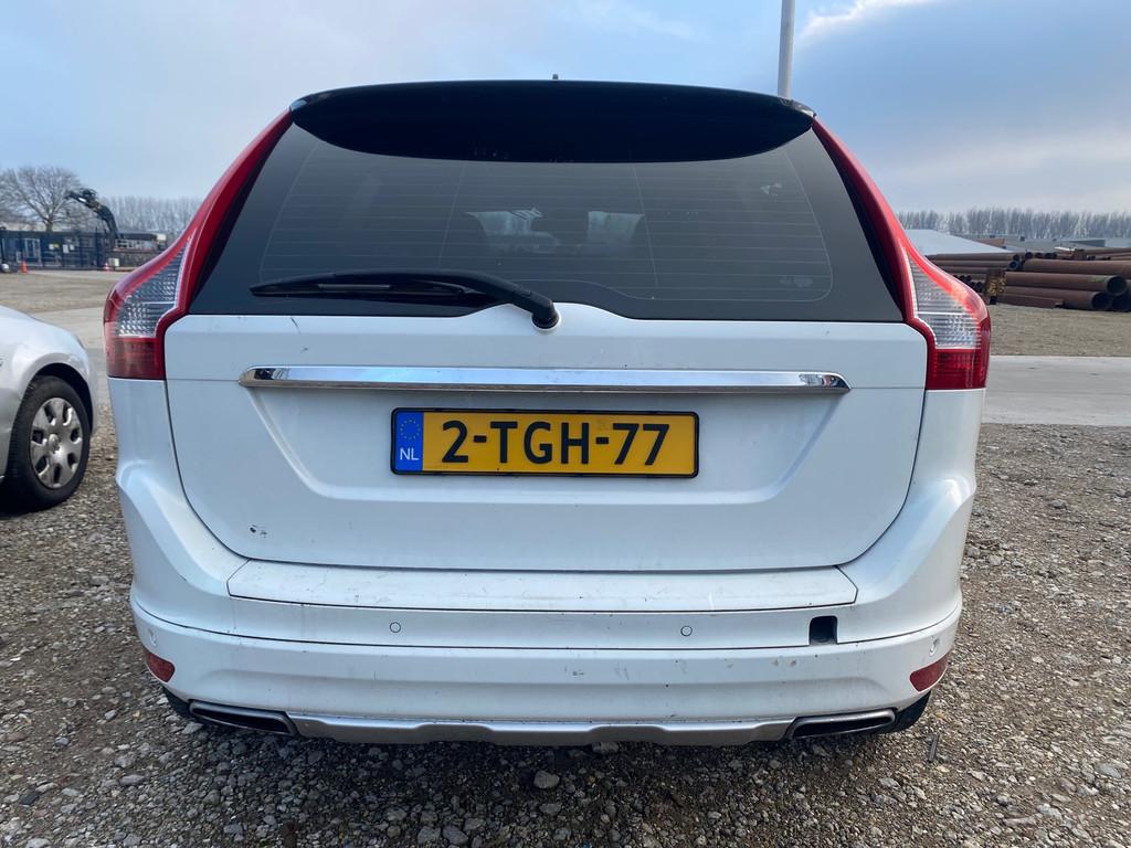 Volvo XC60 2014 * 2.4 D4 Kinetic * MOTOR PROBLEM * EXPORT OF, Automaat, Euro 5, Gebruikt, 197 €/maand