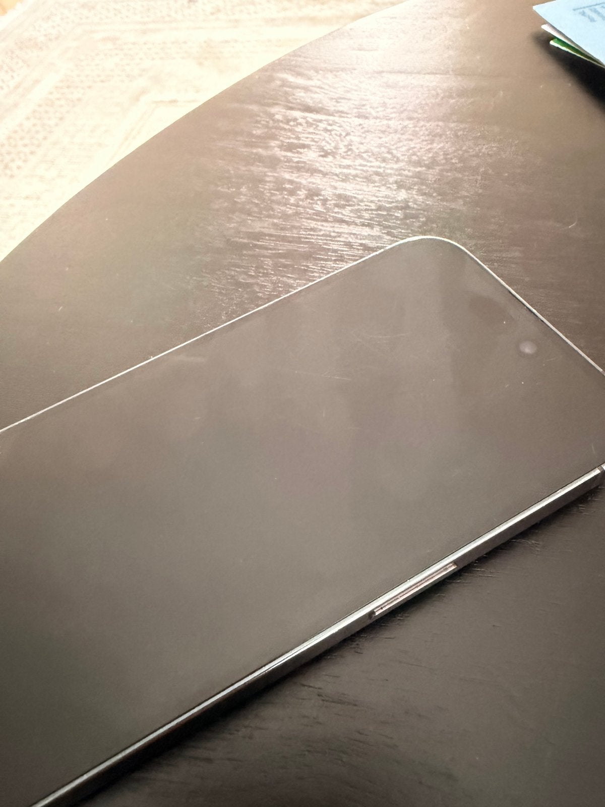 iPhone 14 Pro  met krasjes op scherm., Telecommunicatie, Mobiele telefoons | Apple iPhone, Ophalen, Paars, Zonder simlock, Zonder abonnement